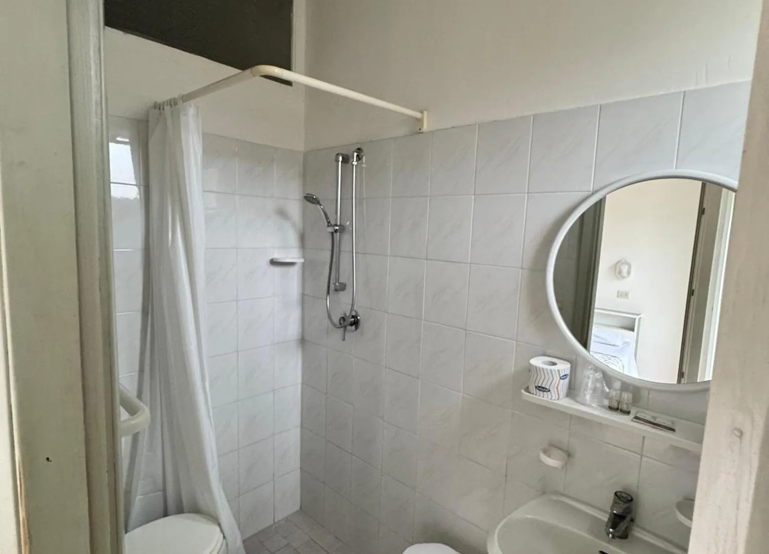 Hotel Urania Nuova Gestione 리미니