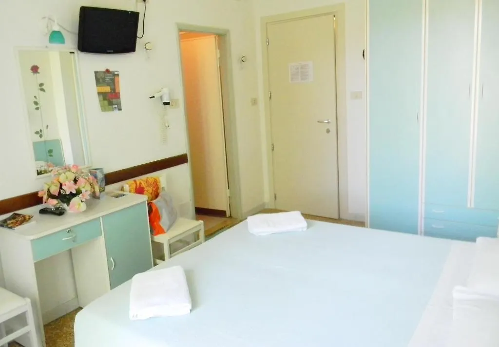 Hotel Urania Nuova Gestione Rimini 3*,